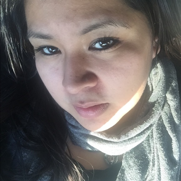 Meet your Posher, Zuleima - Picture 2 of 2